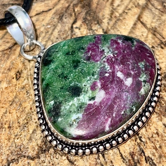 Anyolite Ruby Red Zoisite Pendant 1 7/8” - Picture 3 of 12